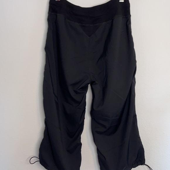 Balance Collection outdoor capris S - Picture 5 of 8